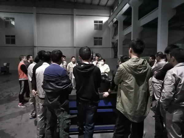 عقدت ورشة عمل ضاغط التدريب في الموقع واستخدام أدوات القياس