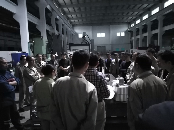 عقدت ورشة عمل ضاغط التدريب في الموقع واستخدام أدوات القياس